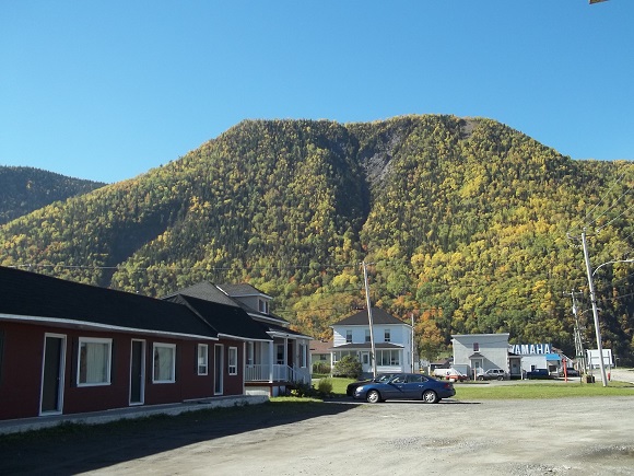 Vue direction Ouest depuis le village de Mont-St-Pierre